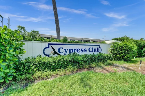 140 Cypress Club Dr 414