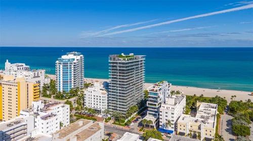 3737 Collins Ave S-304