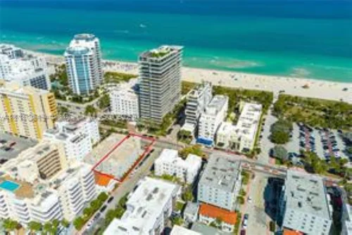 3710 Collins Ave N-103