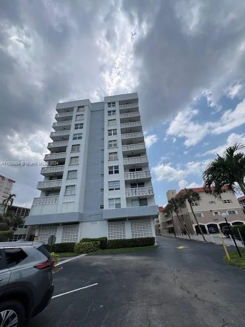 3113 S Ocean Dr 410