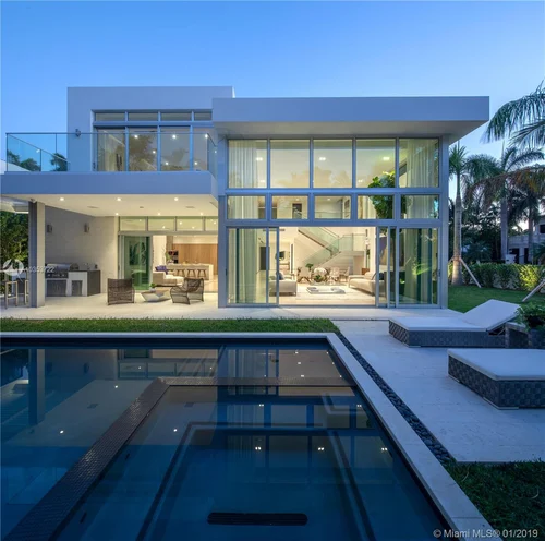 77 Camden Dr, Bal Harbour FL 33154