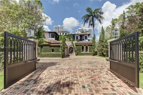 572 N Island Is, Golden Beach FL 33160