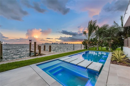 1610 S Treasure Dr, North Bay Village FL 33141