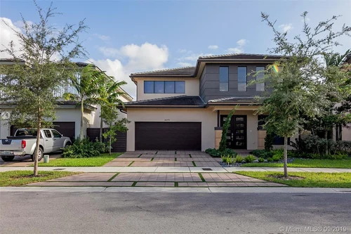 16170 SW 136th Way, Kendall FL 33196