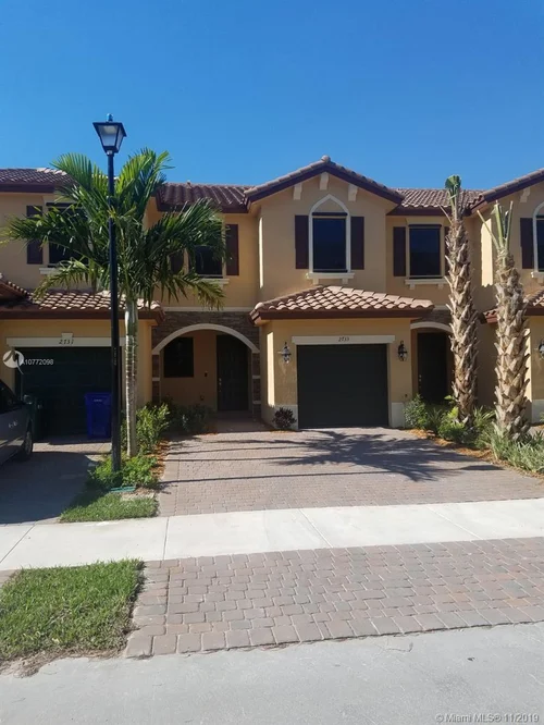 2733 NW 54th Ave # 2733, Margate FL 33063