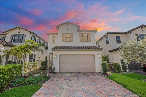 3322 W 96th Pl, Hialeah Gardens FL 33018