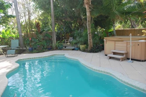 300 Sandal Lane, Palm Beach Shores FL 33404