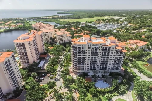 13621 Deering Bay Dr # 904, Coral Gables FL 33158