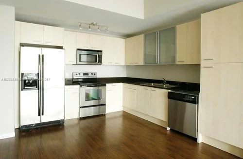 1350 NW 8th Ct # 5, Miami FL 33136