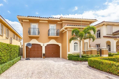 15602 SW 13 Terr, Miami FL 33194