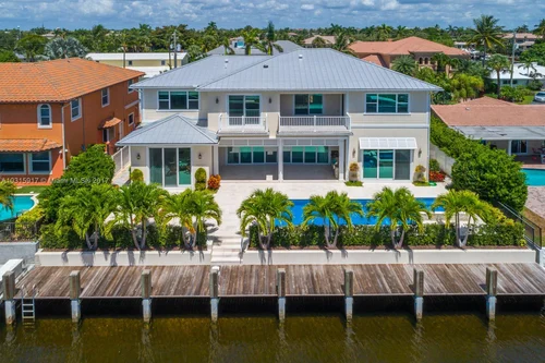 4020 NE 26th Ave, Lighthouse Point FL 33064