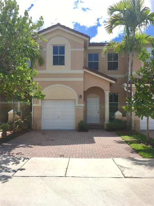 12179 SW 125 CT, Kendall FL 33186