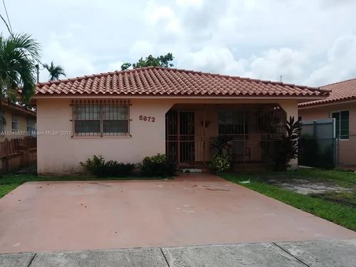 5872 SW 4th St, Miami FL 33144