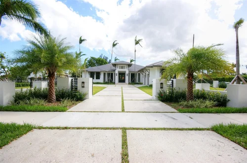 6005 SW 102nd Ave, Miami FL 33173