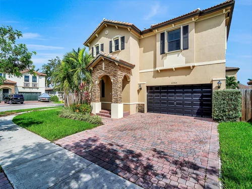 22425 SW 105th Ct, Miami FL 33190