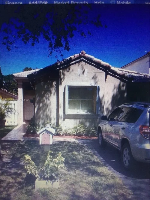 11467 SW 72 ter, Kendall FL 33173