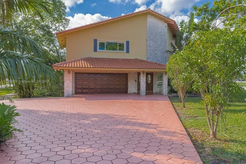 1330 N Royal Poinciana Blvd, Miami Springs FL 33166