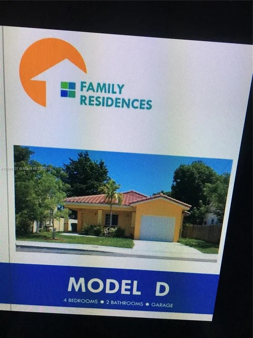 660 NE 136th St, North Miami FL 33161