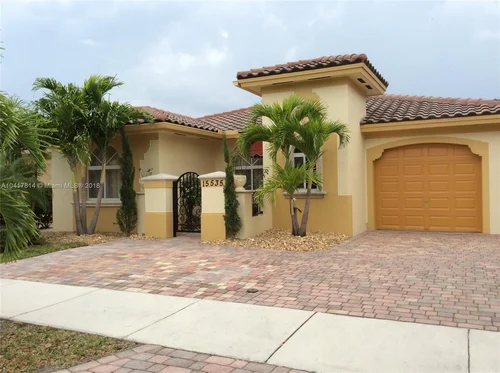 15535 SW 14th St, Miami FL 33194