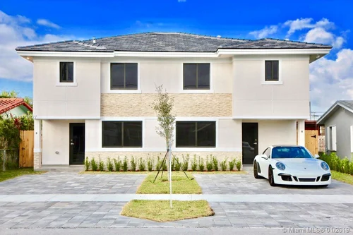 3721 SW 88 PL # A, Miami FL 33165
