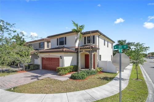 3532 W 88th St, Hialeah Gardens FL 33018