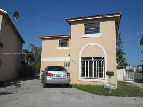 600 SW 116th Ct, Sweetwater FL 33174
