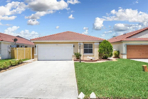19020 NW 54th Ave, Miami Gardens FL 33055