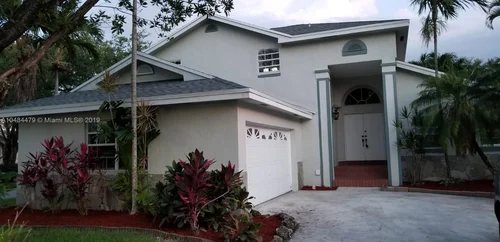 14630 SW 144 TERR, Kendall FL 33186