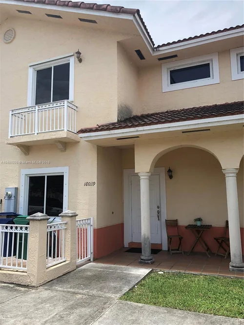 18039 NW 74th Path, Hialeah FL 33015