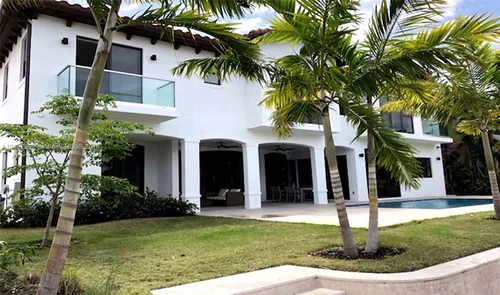 2531 NE 48th St, Lighthouse Point FL 33064