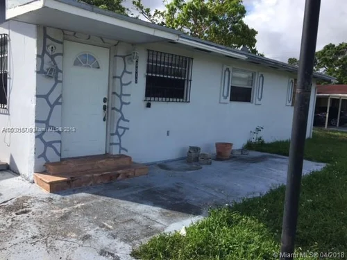 20010 SW 112th Ct, Miami FL 33189