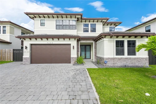 7245 SW 163rd Pl, Miami FL 33193