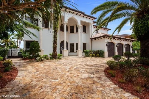 16665 NW 86th Ct, Miami Lakes FL 33016