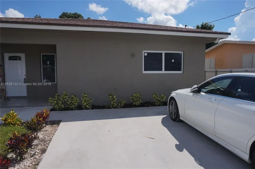 1974 NW 153 st, Miami Gardens FL 33054
