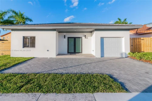 15541 SW 59 st, Miami FL 33193