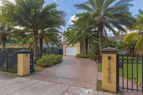 12520 Griffing Blvd, North Miami FL 33161