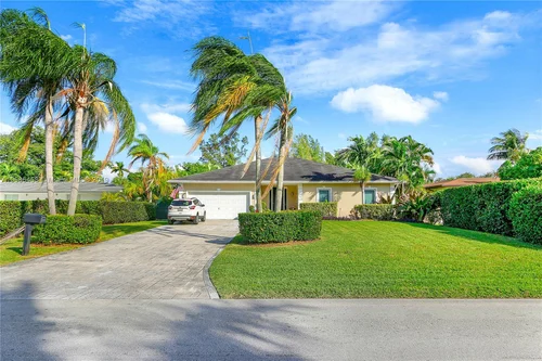 13803 S Biscayne River Rd, Miami FL 33161