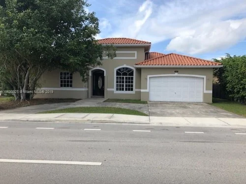 17130 NW 87th Ave, Hialeah FL 33015