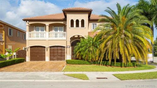 696 NW 127th Ct, Miami FL 33182