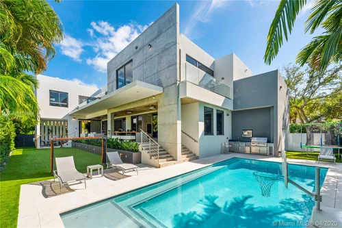 570 Sabal Palm Dr, Key Biscayne FL 33149