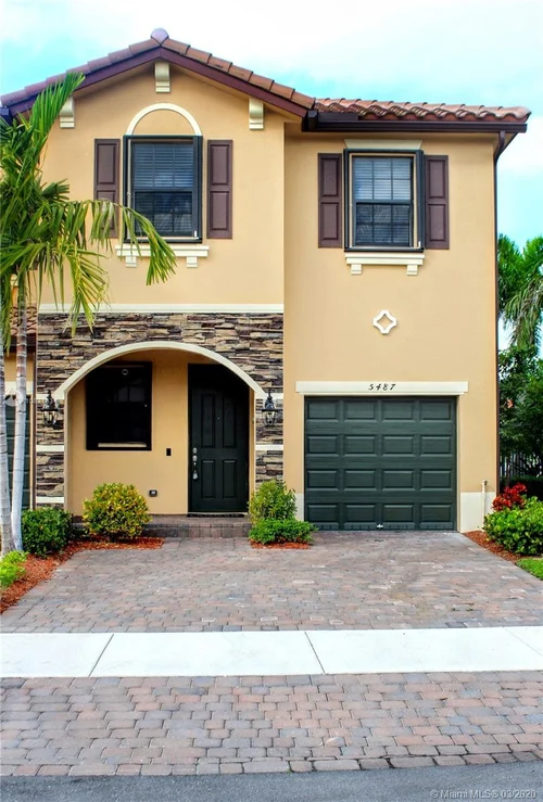 5487 NW 27th Ct, Margate FL 33063