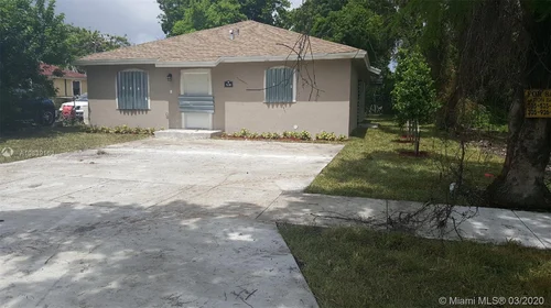 806 NW 114 STREET, Miami FL 33168