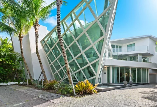 480 Ocean Blvd, Golden Beach FL 33160