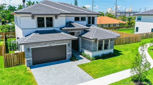 8903 SW 69 Terrace, Miami FL 33173