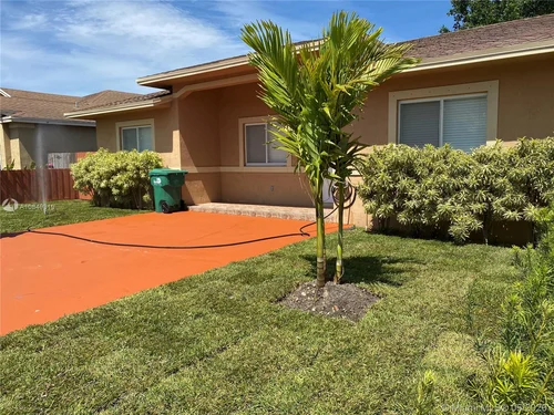 15613 NW 45th Ave, Miami Gardens FL 33054
