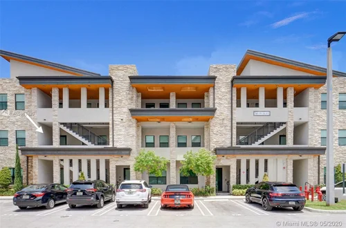 7865 NW 104th Ave # 21, Doral FL 33178