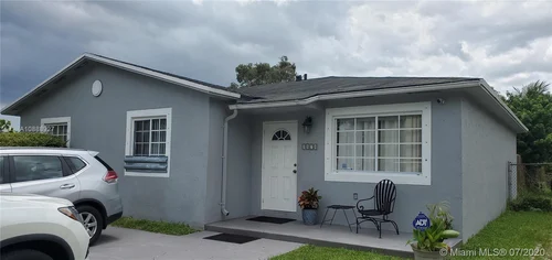 3878 NW 201st Ter, Miami Gardens FL 33055
