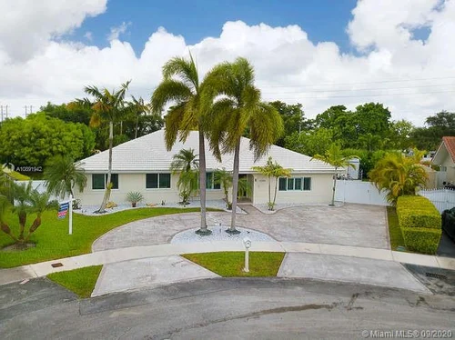 13700 SW 71st Ln, Kendall FL 33183