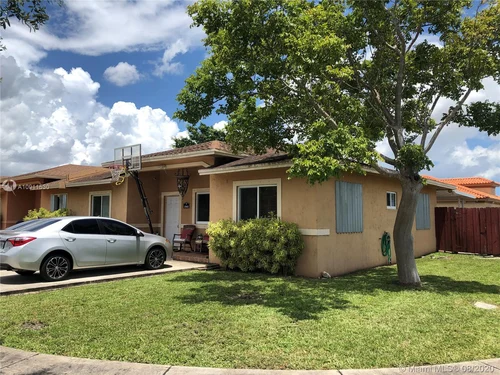 15611 NW 45th Ave, Miami Gardens FL 33054