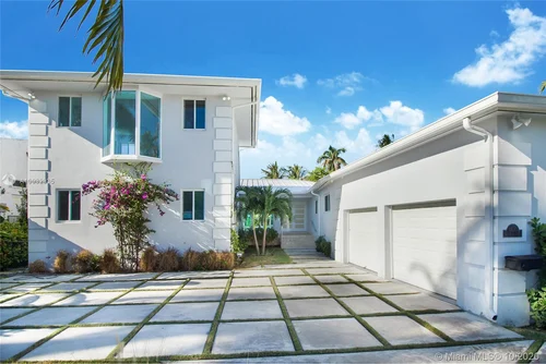 1100 Belle Meade Island Dr, Miami FL 33138